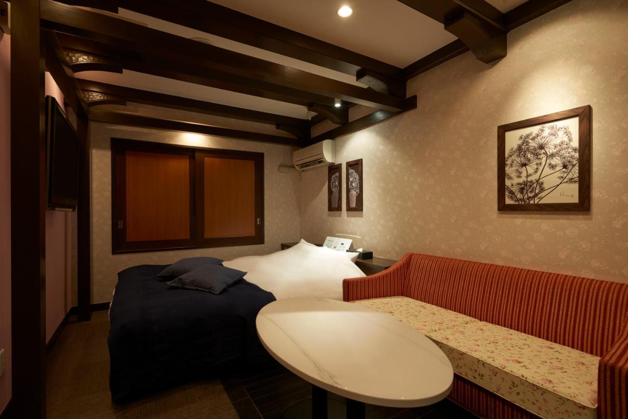 Liebeshotel Exe 金町 Kanamachi (adults Only) 2*